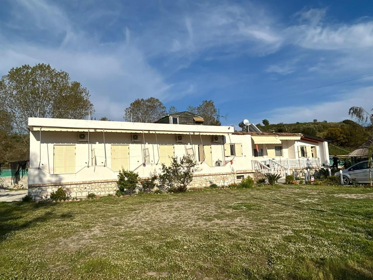 Hotel Vila Andi Zvernec Экстерьер фото