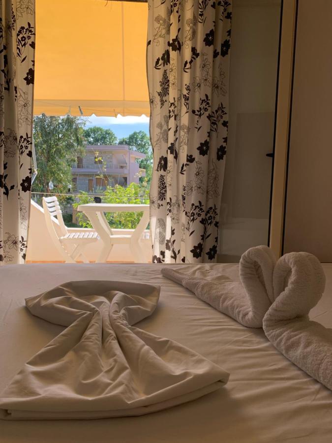 Hotel Vila Andi Zvernec Экстерьер фото