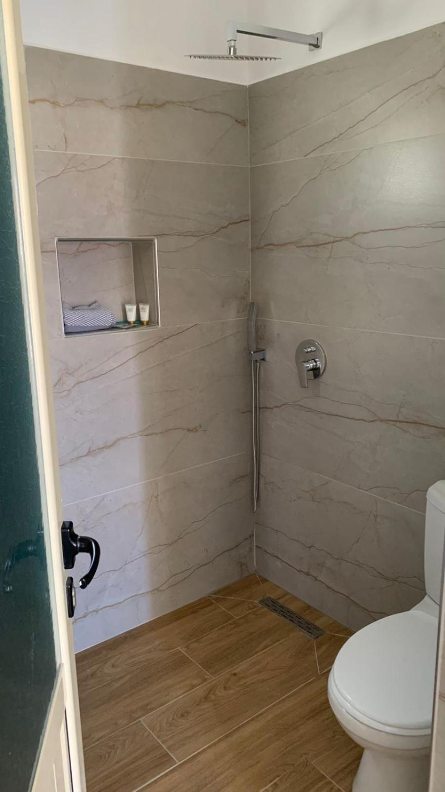 Hotel Vila Andi Zvernec Экстерьер фото